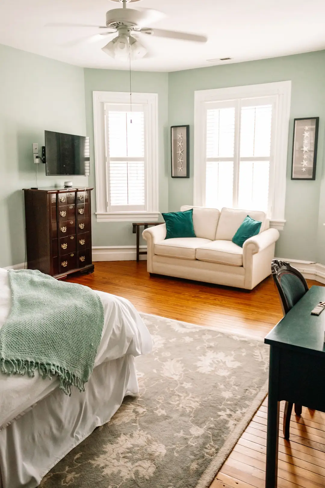 B&B | Rm. 4