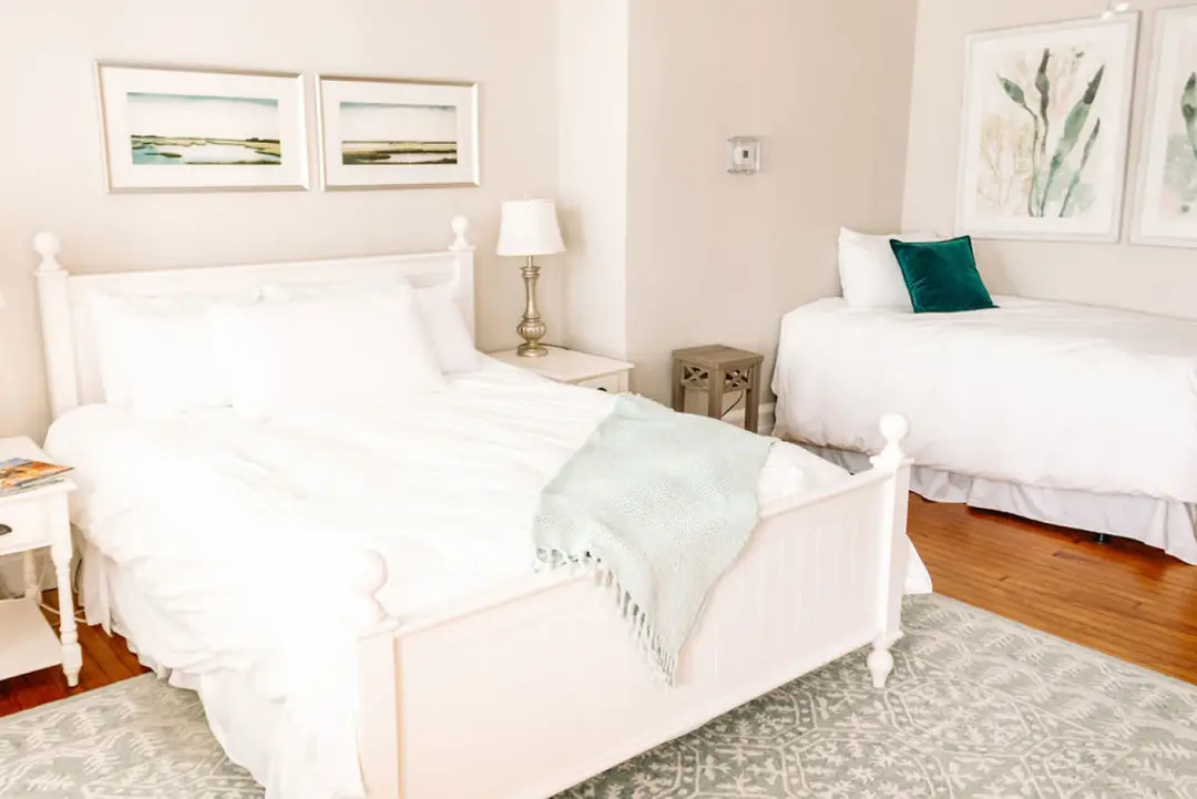 B&B | Rm. 7