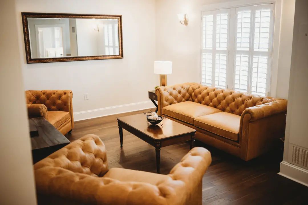 Rm. 1 | Deluxe King Suite