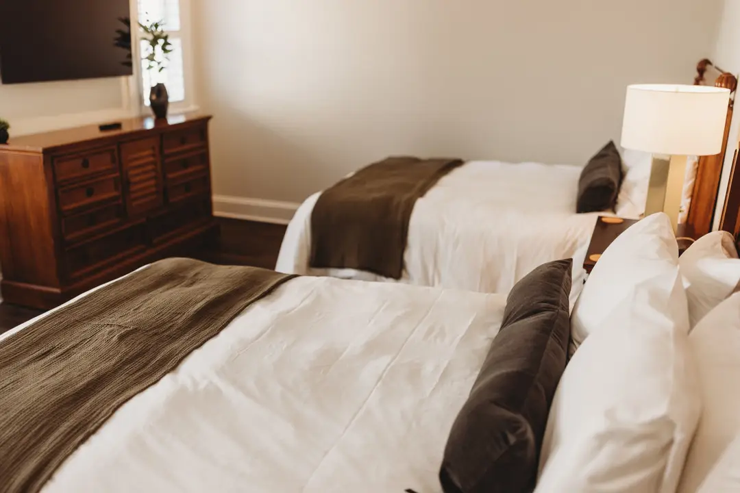 Rm. 4 | Deluxe Guest Room