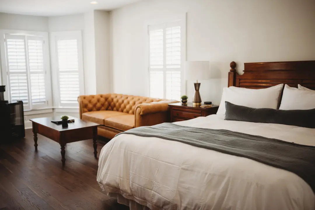 Rm. 7 | Deluxe Guest Room